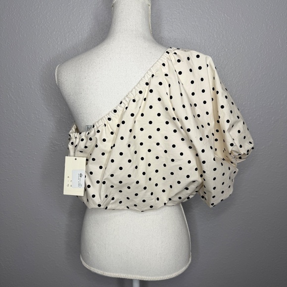 NWT Women's A New Day Off shoulder polka dot top . Black & white Size Large - Picture 4 of 9
